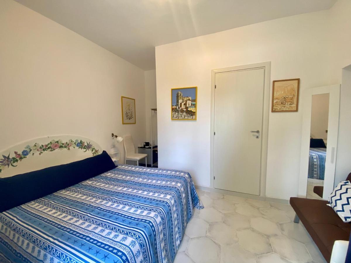 Villa Striano Capri - Guest House - Rooms Garden & Art Экстерьер фото